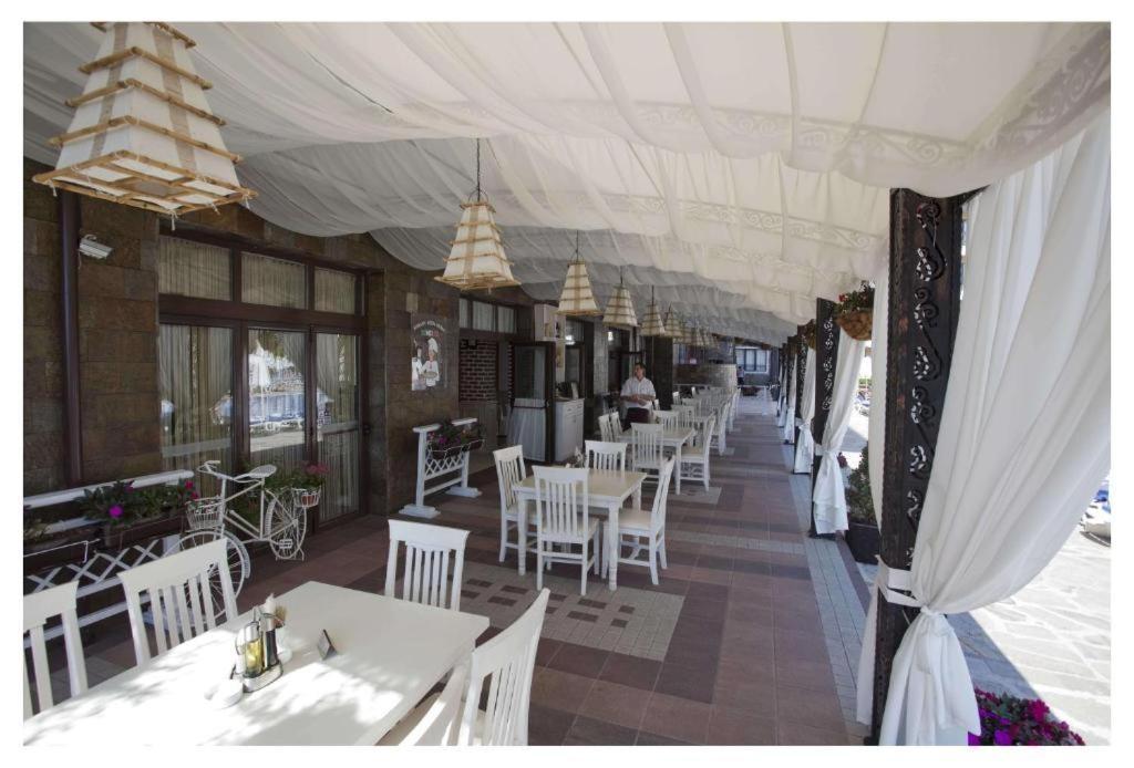 Bendita Mare Apartment Golden Sands Luaran gambar